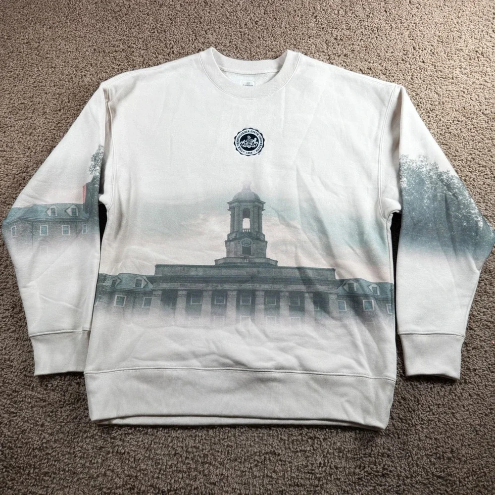 Gameday Couture NWT Penn State Old Main Graphic Sweatshirt small collegiate mens